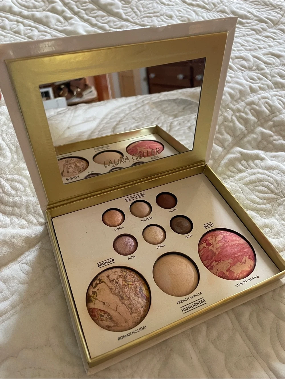 Mineral make up eyeshadow bronzer highlighter blush